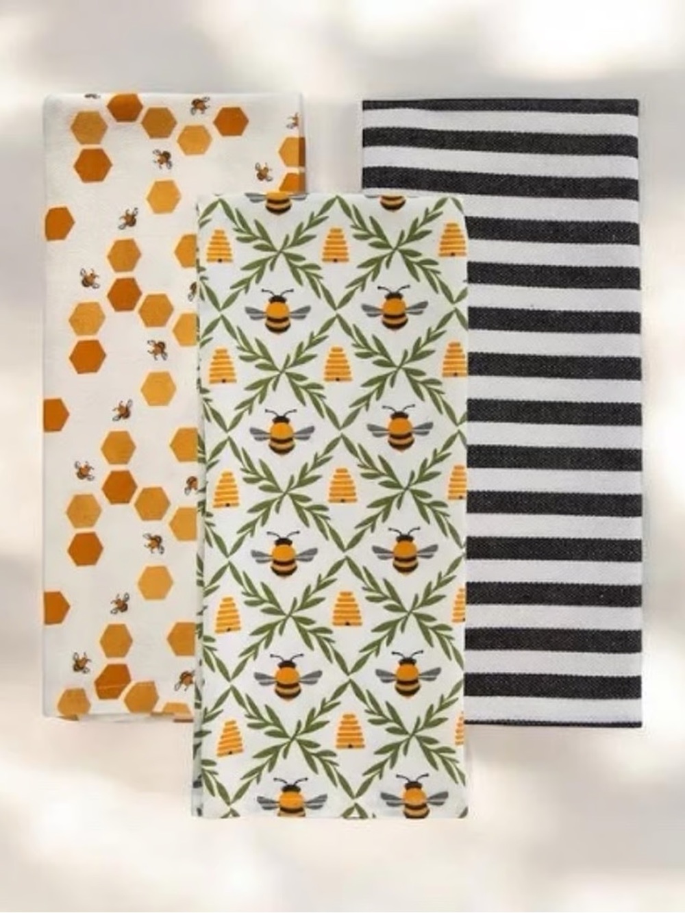 Brand New Set of 3 Farmhouse Bee Kitchen towels